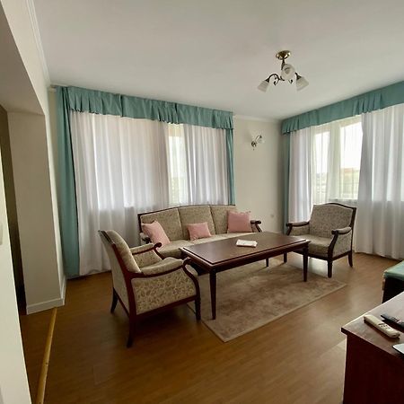 Wild Cherry Apartments Άγιος Κωνσταντίνος και Ελένη Εξωτερικό φωτογραφία