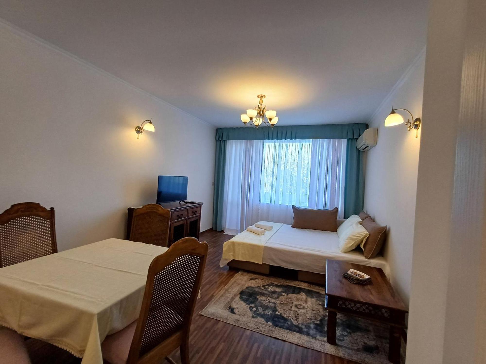 Wild Cherry Apartments Άγιος Κωνσταντίνος και Ελένη Εξωτερικό φωτογραφία